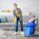 20 literes felmosóvödör facsaróval és nyéllel, kerekes felmosóvödör, műanyag, kék