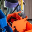  Reinigungseimer, Wischmoppeimer, rollbar, 26 Liter, Kunststoff, Metall, Orange