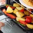 Mini sütő, kenyérpirító, időzítő, sütőrács, sütőlap, üvegablak, fém, fekete