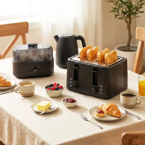 1,7 literes gyorsforraló és 4 szeletes kenyérpirító szett, tojásfőző 6 tojáshoz, jelzőfénnyel, fekete