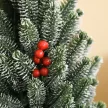 Mini karácsonyfa fenyőtobozokkal, piros bogyókkal és cseréppel, 50 cm magas, többszínű