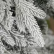 Műfenyő 210 cm, igazi karácsonyfa kinézetű, 800 sűrű ággal, műhóval, autóbeállóval