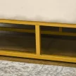 Tárolópad, dekoratív gombdíszítéssel, flanel hatású, aranyszínű acél lábakkal, 110 x 47 x 46,5 cm