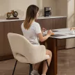 Étkezőszék, kordbársony kárpitozás, kagyló alakú, fém lábak, lábpárna, bézs