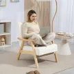 Kárpitozott karosszék, habszivacs töltet, gumifa váz, krémfehér
