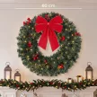 Karácsonyi koszorú 60 cm-es ajtókoszorú Crestwood lucfenyő mintával, masnival, 50 LED-del, 140 ágvéggel, 8 világítási móddal