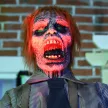 Halloween dekoráció, láncfűrészes gyilkos, mozgatható, láncfűrész hangja, automatikus váltás, 1,70 m