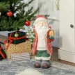  Weihnachtsmannfigur mit Baum und Geschenk, 3 warmweiße LEDs, batteriebetrieben, 50 cm