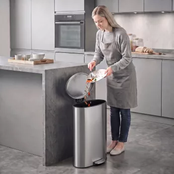    Mülleimer mit Soft-Close Deckel Treteimer mit Herausnehmbarem Inneneimer 30L Silber