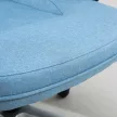 Irodai szék, számítógépes szék, forgószék, magasságállítható, hintáztató funkcióval, fejtámlával és párnázott karfákkal, ergonomikus, világoskék vászon, 66 x 75 x 110–120 cm