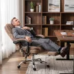 Ergonomikus irodai szék masszázsfunkcióval, lábtartóval, forgóval, görgőkkel, barna