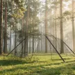4 db-os talajrögzítő csavarkészlet, 32 cm-es spirális trambulin cövek, háromszög alakú fogantyúval ellátott horgonyok, állítható pántok, ezüst