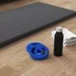 2 x 5 kg-os súlytárcsák praktikus fogantyúkkal, súlykészlet otthoni edzőterembe, fitnesz stúdióba, erőnléti edzéshez, kék