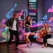 RGB állólámpa üvegpolcokkal, 4-szintes LED állólámpa távirányítóval, zeneszinkronizációval, fekete