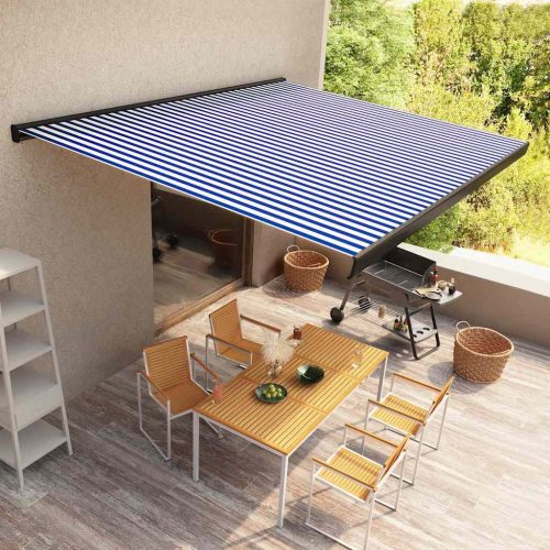 Kék és fehér motorizált kazettás napellenző 500 x 300 cm